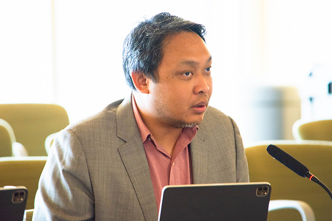 Nursing Program Director Jonathan Lumibao presents to the New Mexico Legislative Health and Human Services Committee at The University of New Mexico-Gallup on Aug. 18, 2025.