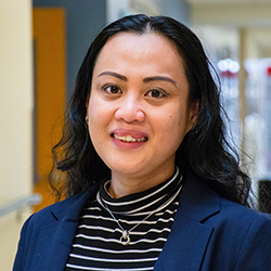Faculty portrait of Clarice Caliwatan
