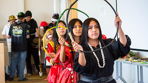 UNM-Gallup showcases Indigenous culture at library directors retreat