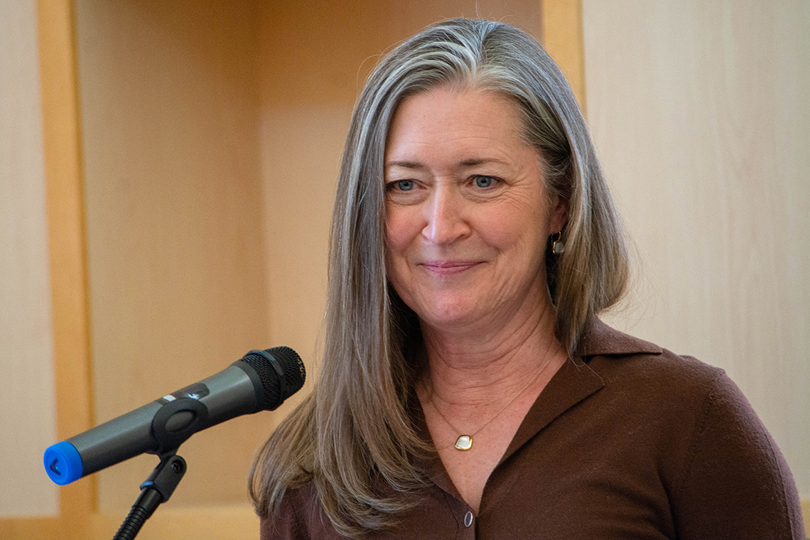 UNM-Gallup Chancellor Ezzell announces retirement